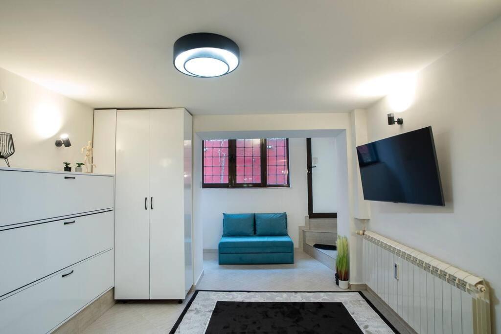 Studio With Courtyard Just Steps Away Vitosha Str Sofia Extérieur photo
